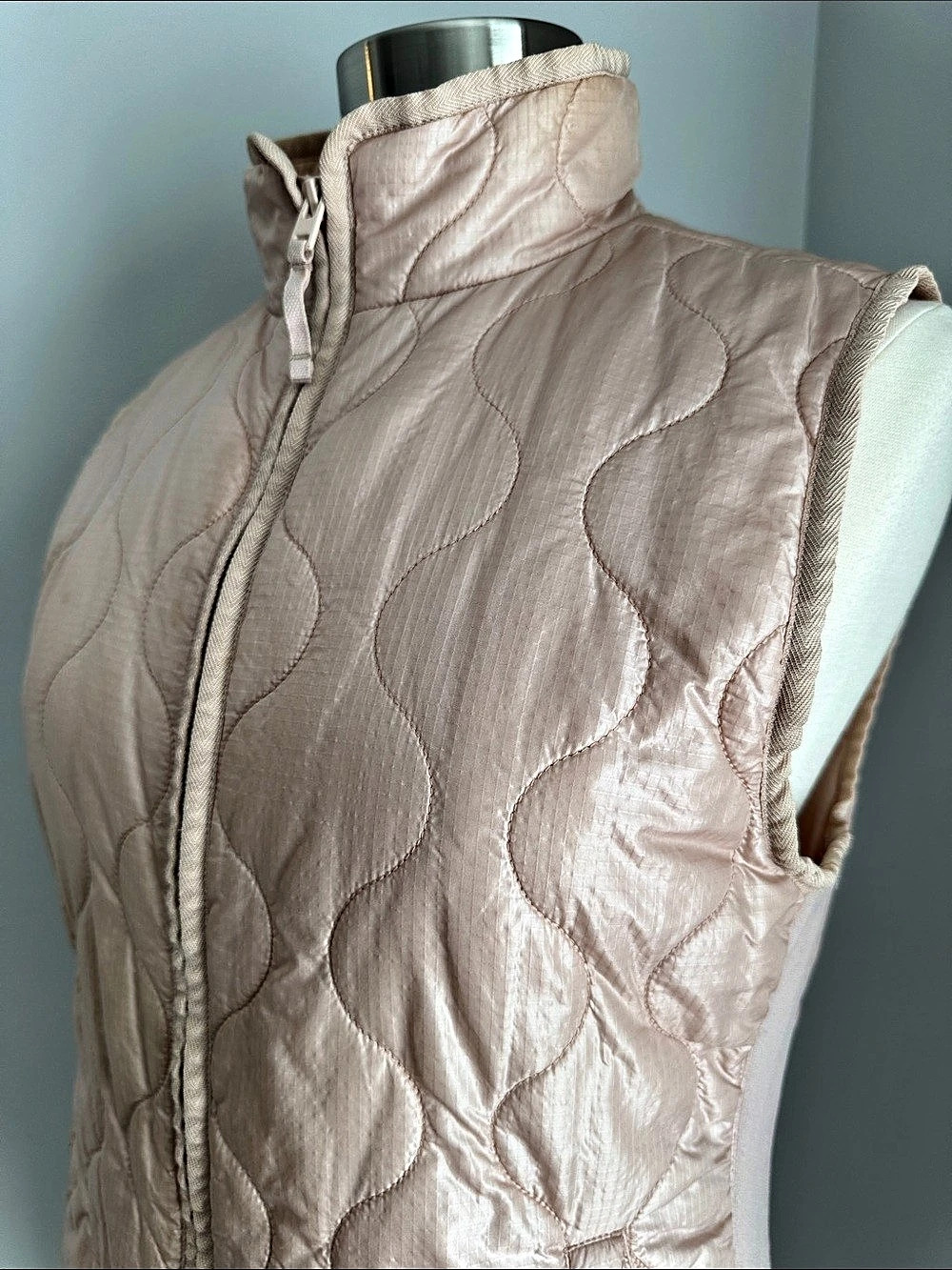 J.Crew EUC Lightweight Quilted Vest in Blush Pink Medium